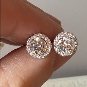 Elegant 1 cwt. Moissanite Silver Stud Earrings